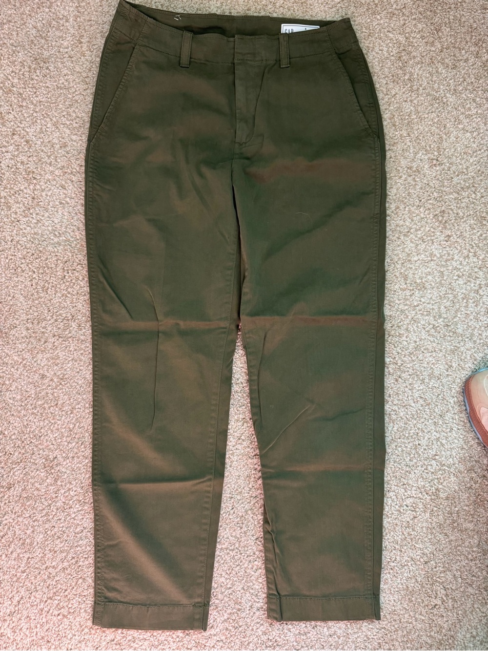 GAP Women’s Olive Chino Pants
